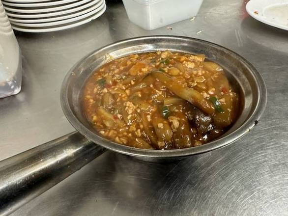 Minced Meat Egg Plant in Hot Pot(鱼香茄子煲)